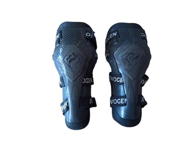 WOGEN MOTOSİKLET DİZLİK KORUMA SETİ KARBON DESENLİ